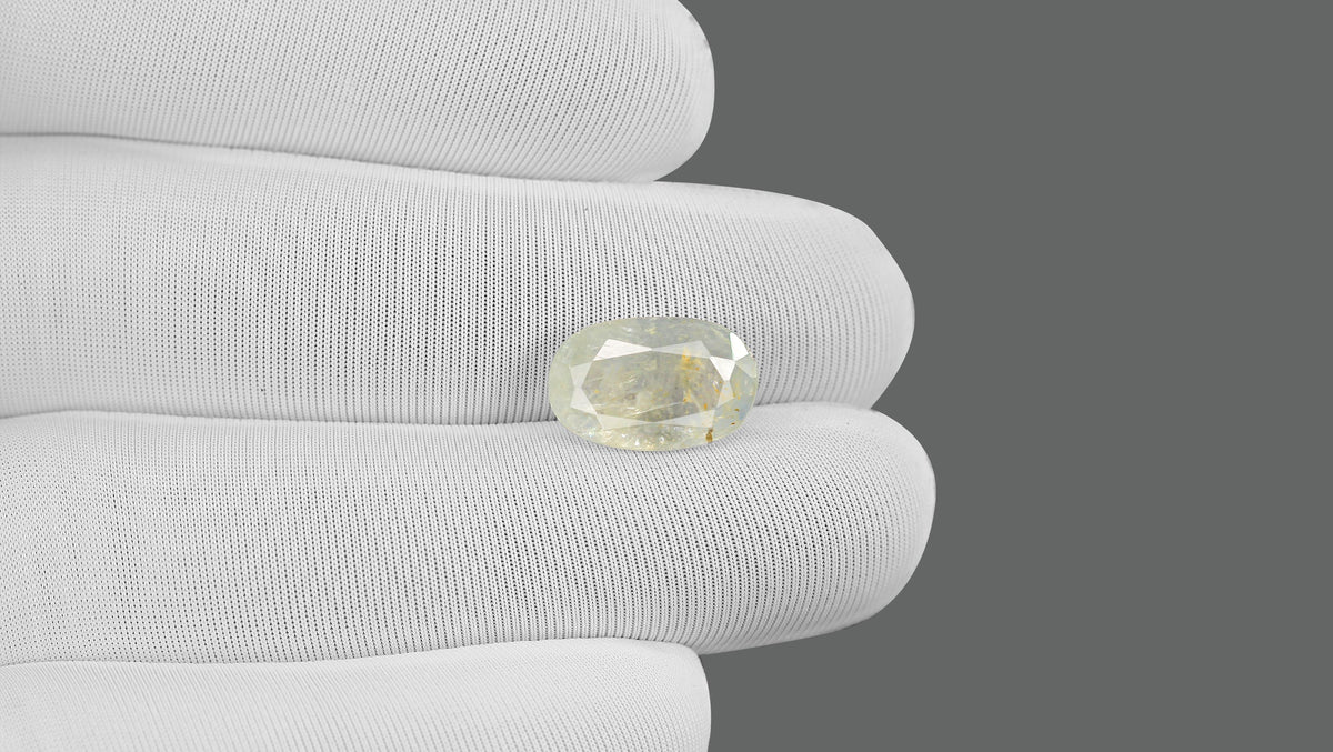 Natural Pitambari 8.11 Carats / 8.91 Ratti