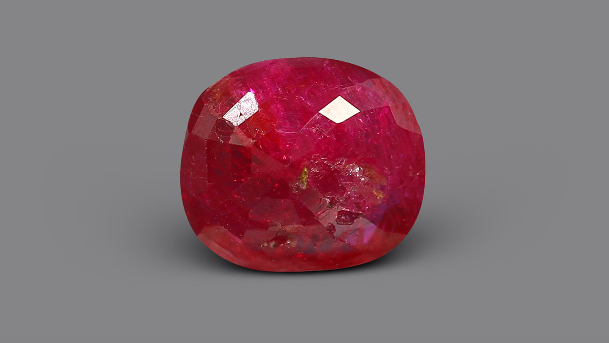 Burmese Ruby (Manik) 4.88 Carats / 5.36 Ratti