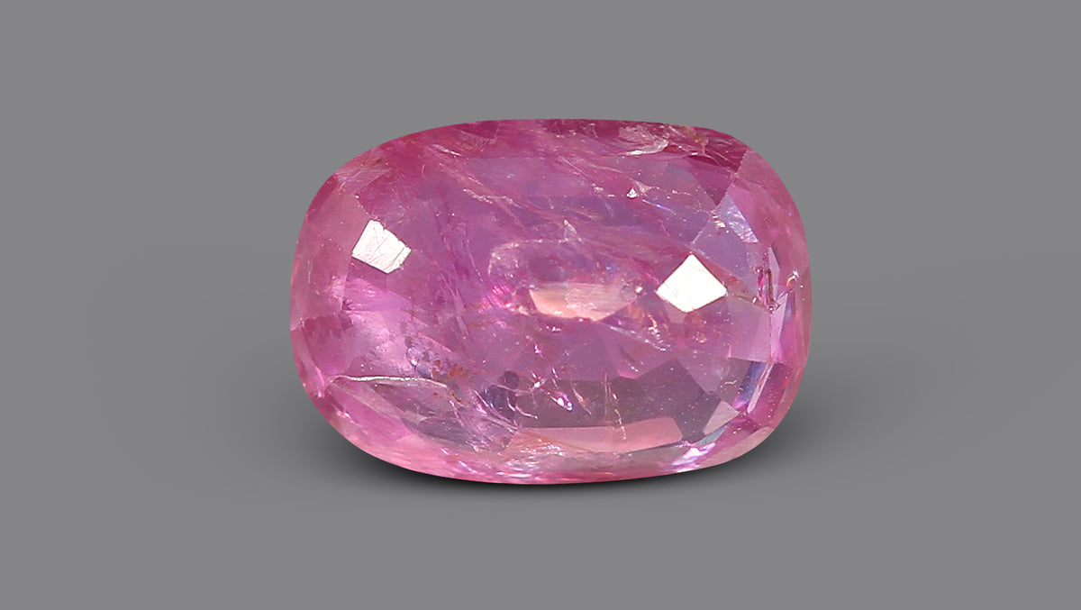 African Ruby (Manik) 4.40 Carats / 4.84 Ratti
