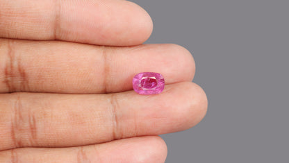 African Ruby (Manik) 4.40 Carats / 4.84 Ratti