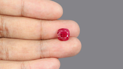 Burmese Ruby (Manik) 4.34 Carats / 4.77 Ratti