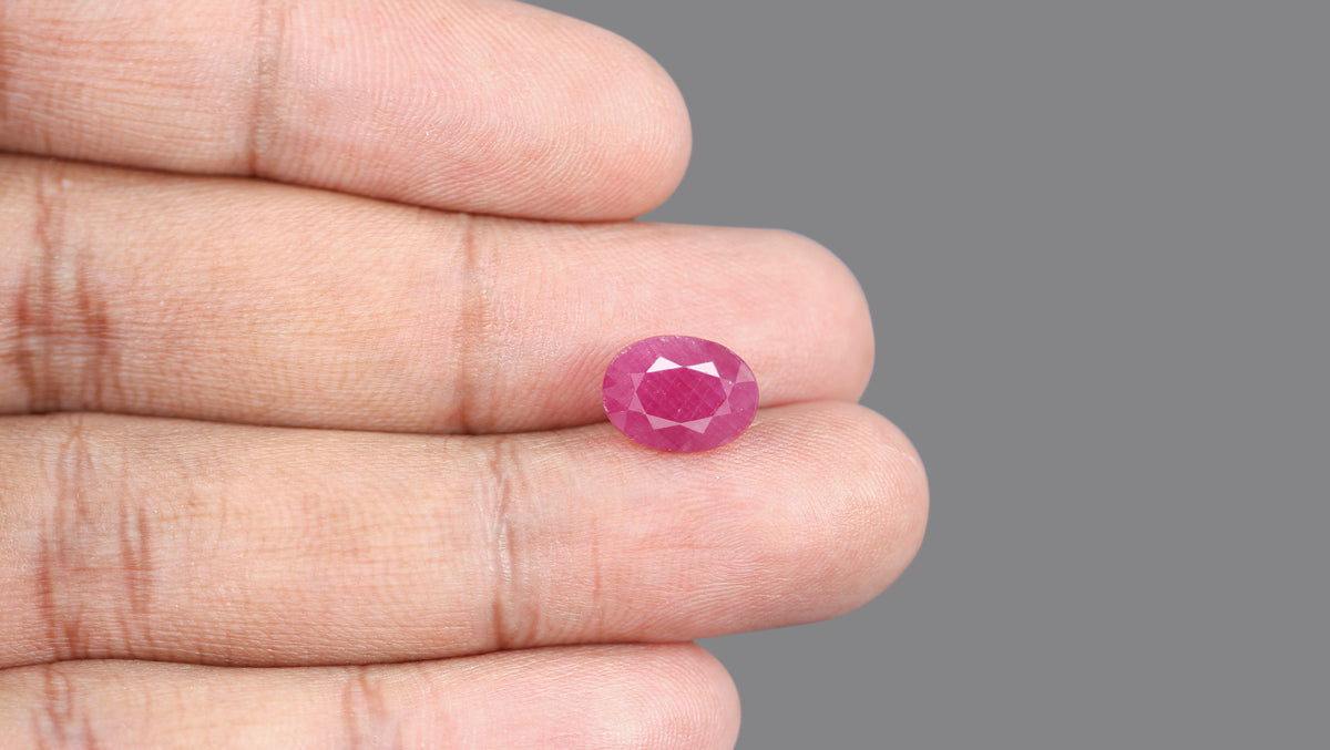 African Ruby (Manik) 5.72 Carats / 6.29 Ratti