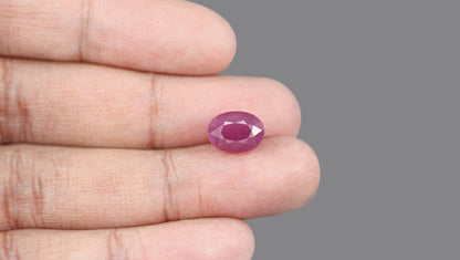 African Ruby (Manik) 7.13 Carats / 7.84 Ratti