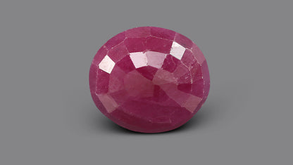 African Ruby (Manik) 7.10 Carats / 7.8 Ratti