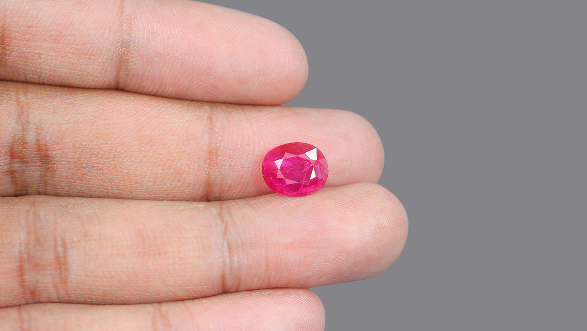 Burmese Ruby (Manik) 3.13 Carats / 3.44 Ratti
