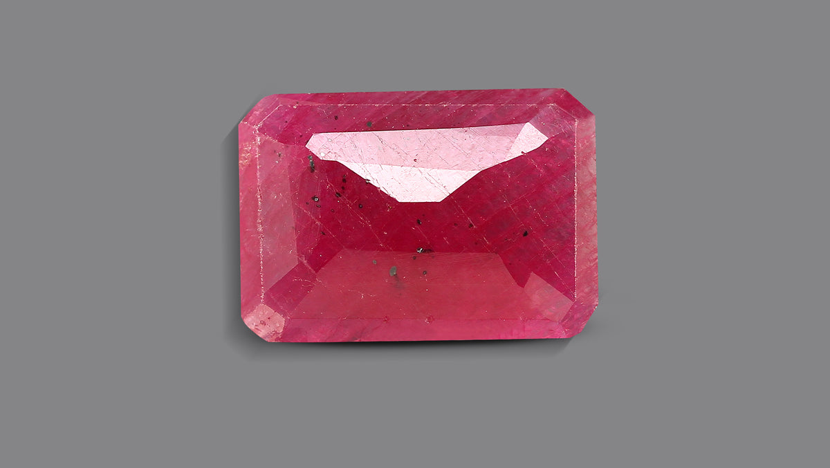 African Ruby (Manik) 6.84 Carats / 7.52 Ratti