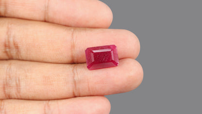 African Ruby (Manik) 6.84 Carats / 7.52 Ratti