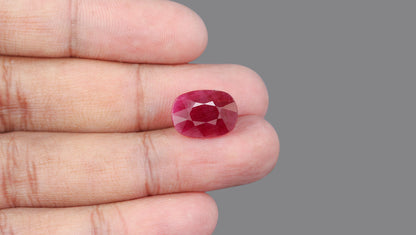 African Ruby (Manik) 10.84 Carats / 11.91 Ratti