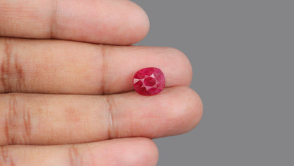 Burmese Ruby (Manik) 4.47 Carats / 4.91 Ratti