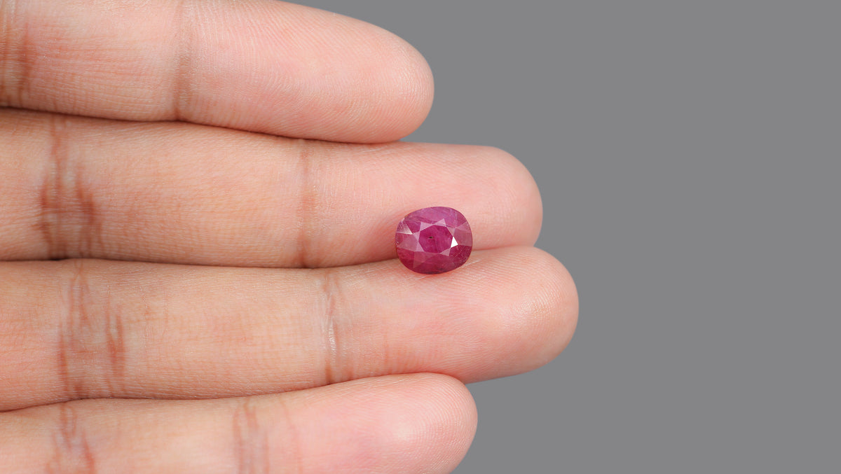 Madagascar Ruby (Manik) 4.95 Carats / 5.44 Ratti