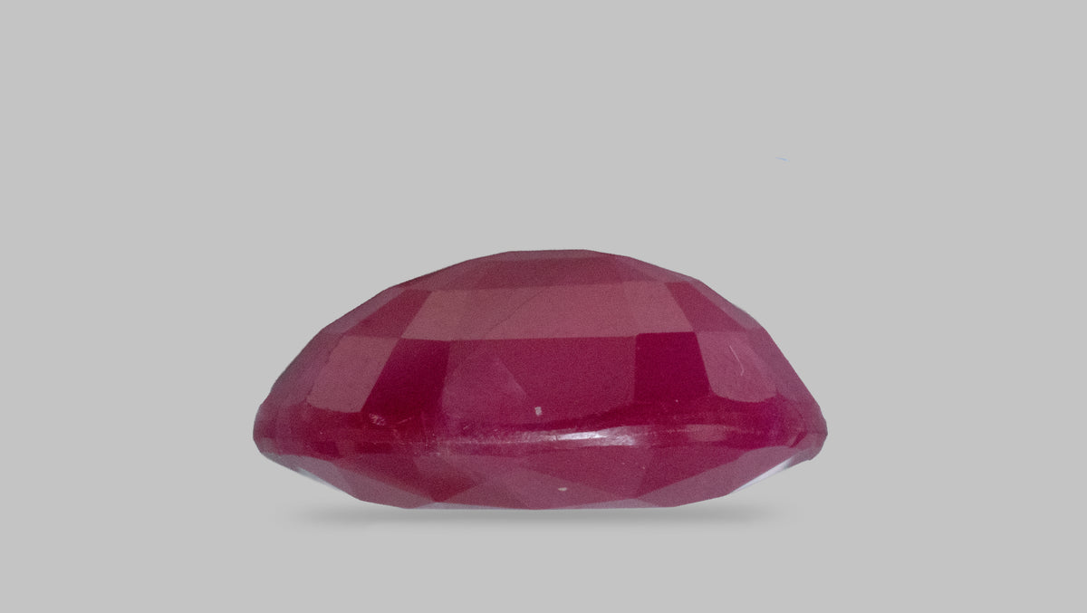Burmese Ruby (Manik) 5.75 Carats / 6.32 Ratti