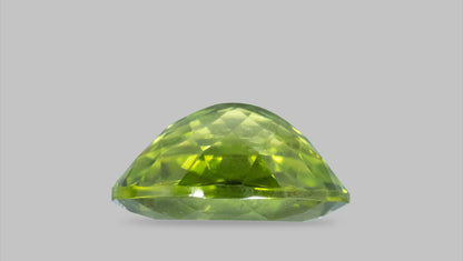 Natural Peridot 6.14 Carats / 6.75 Ratti