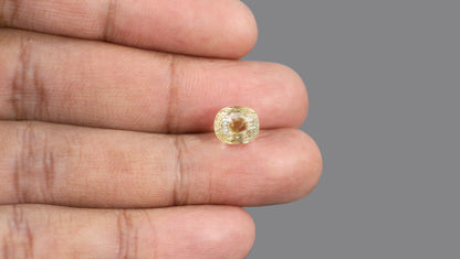 YELLOW TOPAZ 5.17 CARATS / 5.68 Ratti