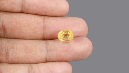 YELLOW TOPAZ 6.16 CARATS / 6.77 Ratti