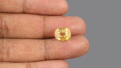 YELLOW TOPAZ 8.64 CARATS / 9.49 Ratti