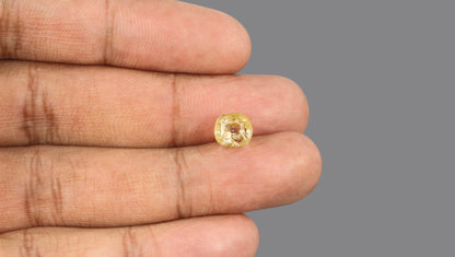 YELLOW TOPAZ 4.28 CARATS / 4.7 Ratti