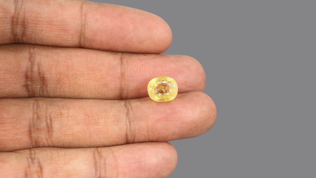 YELLOW TOPAZ 5.96 CARATS / 6.55 Ratti
