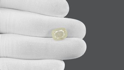 Natural White Sapphire 6.49 Carats / 7.13 Ratti