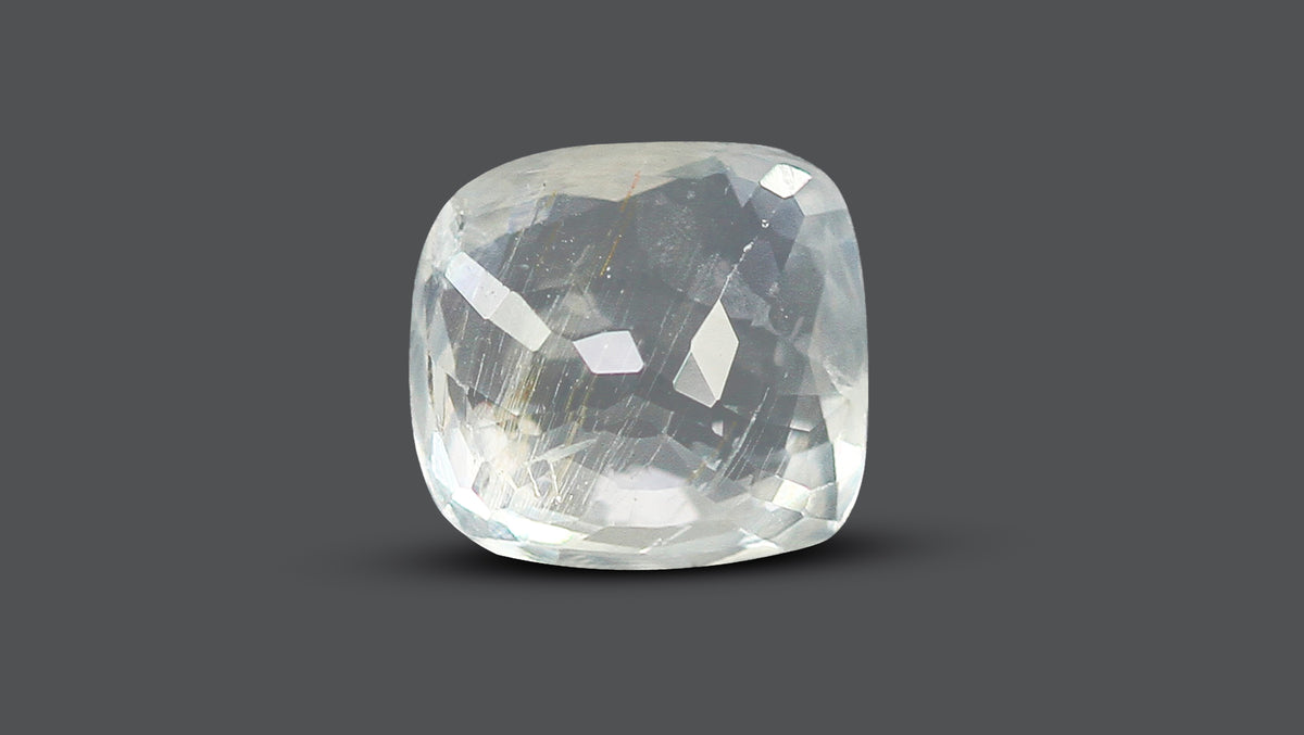 Natural White Sapphire 2.82 Carats / 3.1 Ratti