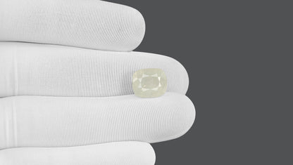 Natural White Sapphire 8.38 Carats / 9.21 Ratti