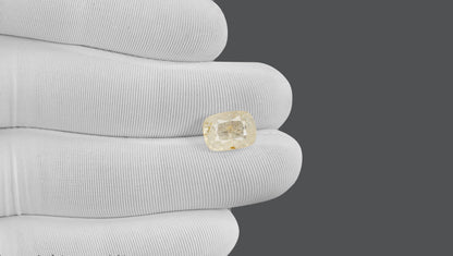 Natural White Sapphire 5.47 Carats / 6.01 Ratti