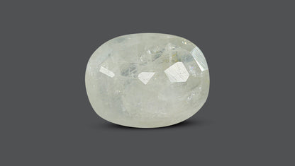 Natural White Sapphire 9.45 Carats / 10.38 Ratti