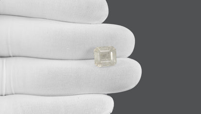 Natural White Sapphire 8.91 Carats / 9.79 Ratti