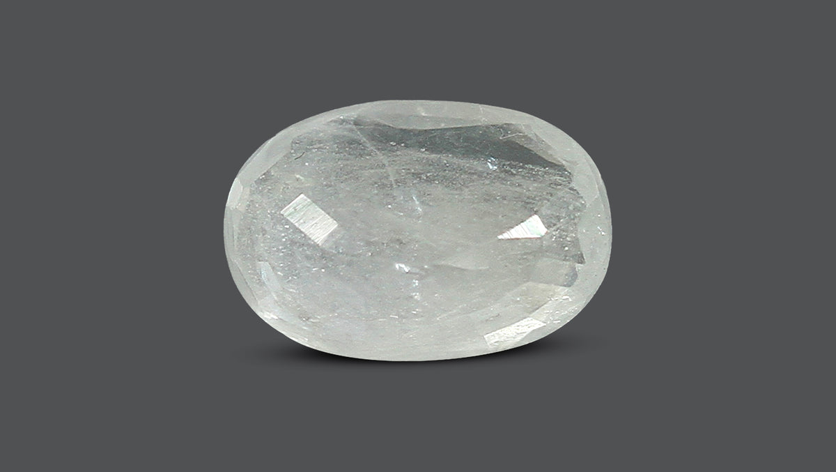 Natural White Sapphire 4.51 Carats / 4.96 Ratti