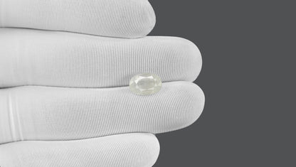 Natural White Sapphire 4.51 Carats / 4.96 Ratti