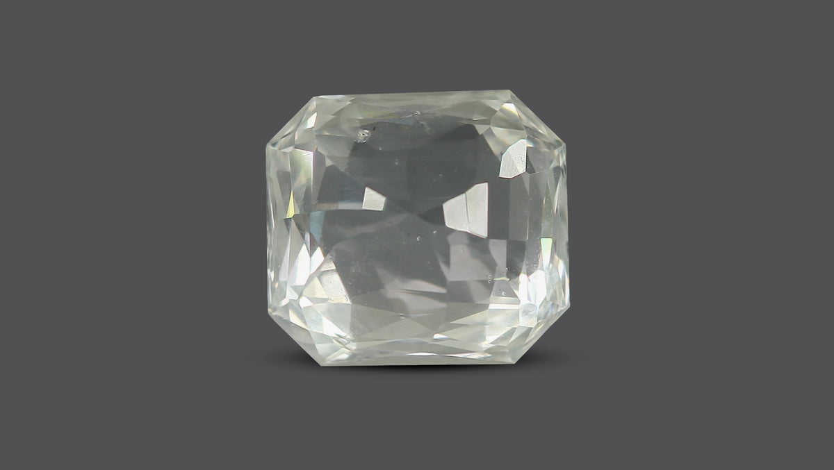 Natural White Sapphire 8.03 Carats / 8.82 Ratti