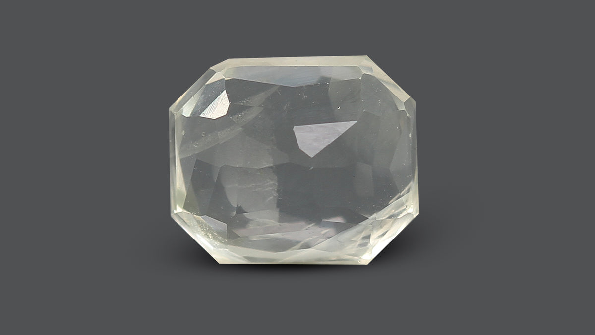 Natural White Sapphire 5.62 Carats / 6.18 Ratti