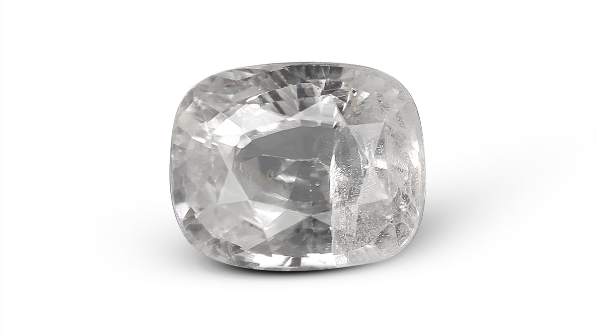 Natural White Sapphire 5.23 Carats / 5.75 Ratti