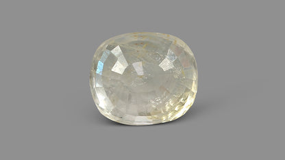 Natural Yellow Sapphire 6.13 Carats / 6.74 Ratti