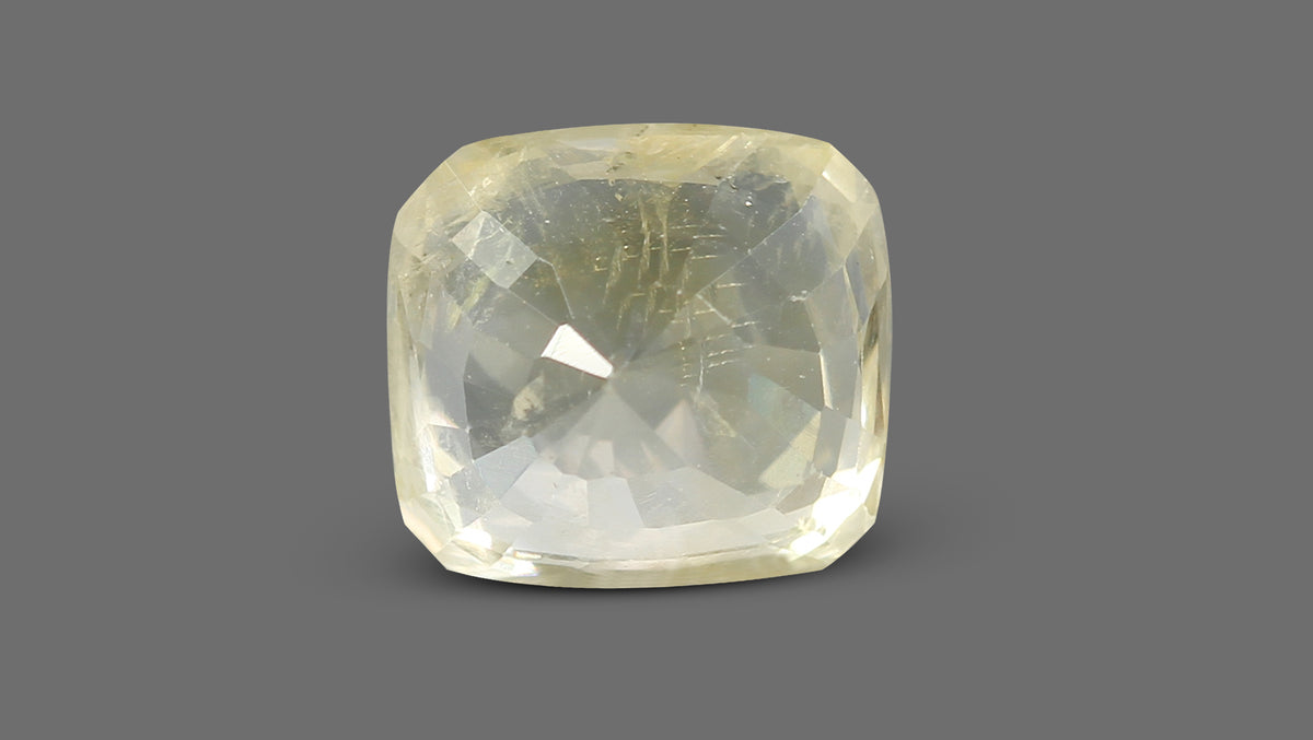 Natural Yellow Sapphire 4.73 Carats / 5.2 Ratti