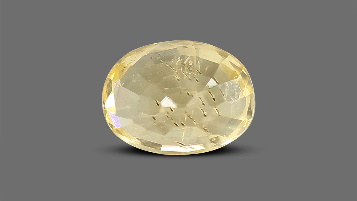 Natural Yellow Sapphire 2.31 Carats / 2.54 Ratti