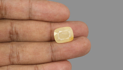 Natural Yellow Sapphire 12.25 Carats / 13.46 Ratti