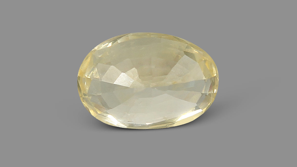 Natural Yellow Sapphire 2.49 Carats / 2.74 Ratti