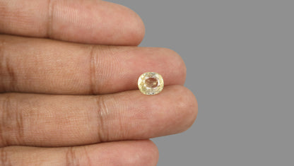 Natural Yellow Sapphire 3.29 Carats / 3.62 Ratti