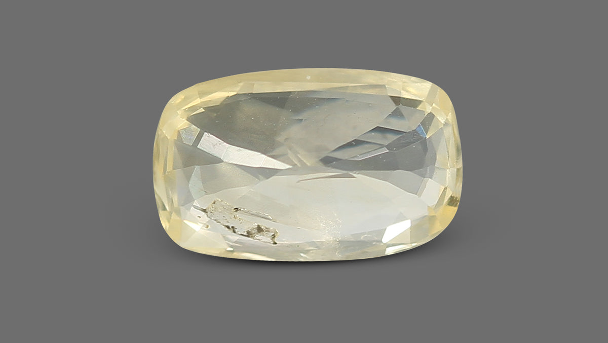Natural Yellow Sapphire 2.70 Carats / 2.97 Ratti
