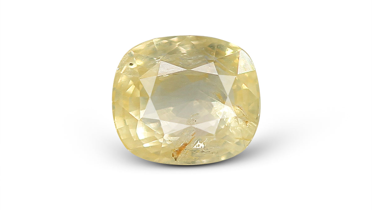 Natural Yellow Sapphire 3.38 Carats / 3.71 Ratti