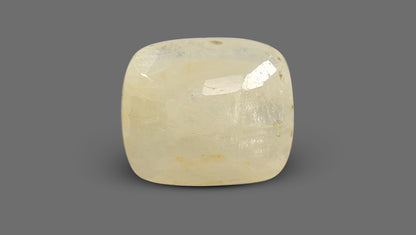 Natural Yellow Sapphire 10.88 Carats / 11.96 Ratti