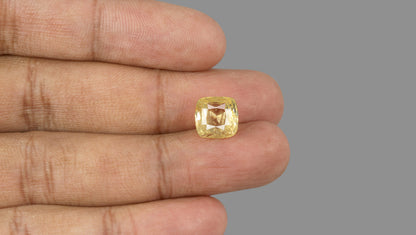 Natural Yellow Sapphire 7.35 Carats / 8.08 Ratti