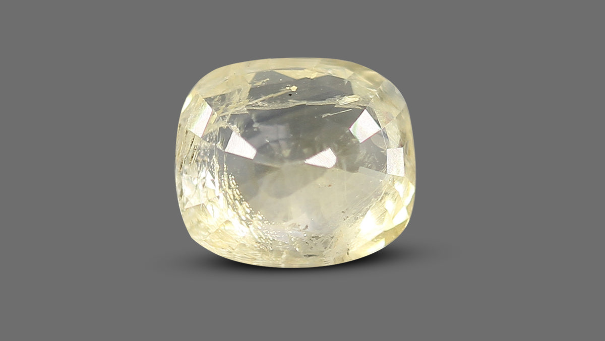 Natural Yellow Sapphire 4.26 Carats / 4.68 Ratti