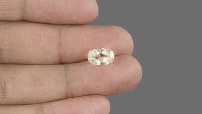 Natural Yellow Sapphire 4.84 Carats / 5.32 Ratti