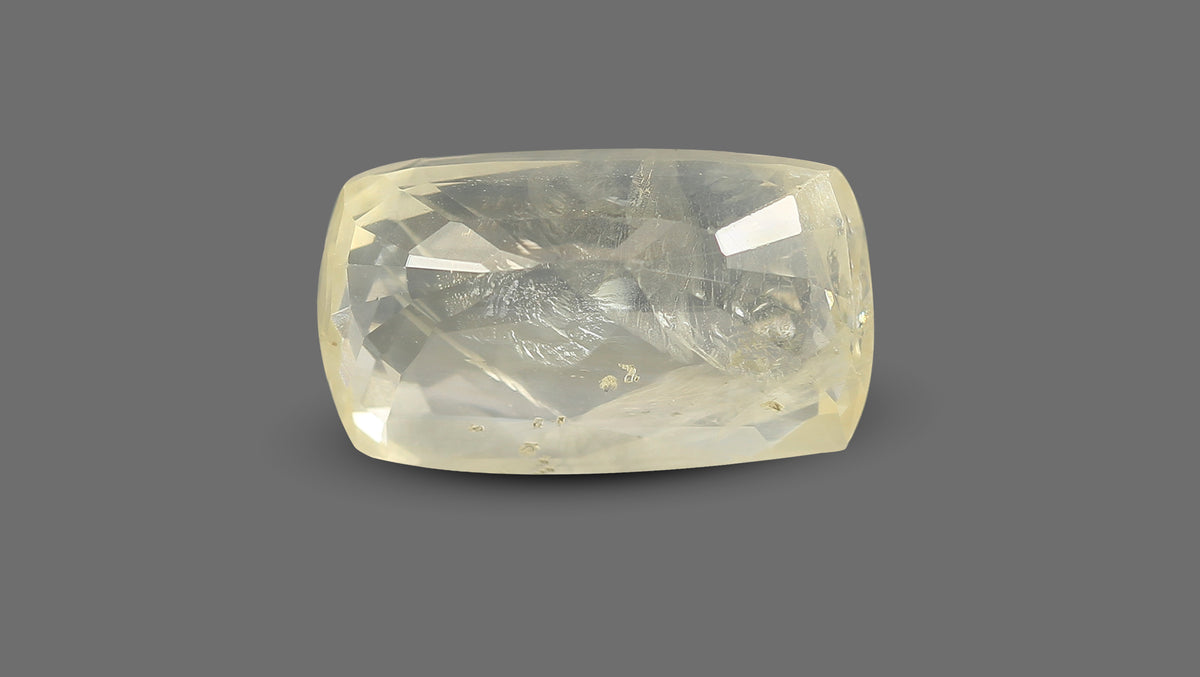 Natural Yellow Sapphire 7.25 Carats / 7.97 Ratti