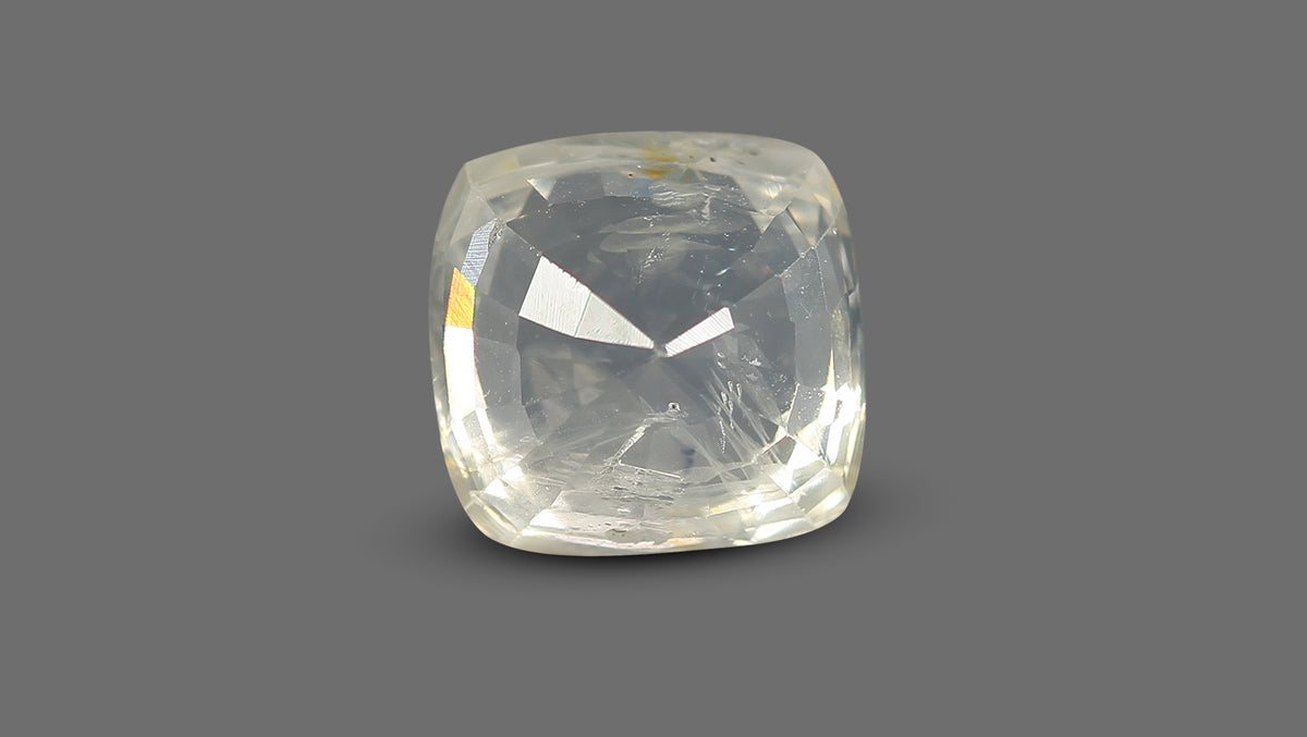 Natural Yellow Sapphire 6.38 Carats / 7.01 Ratti