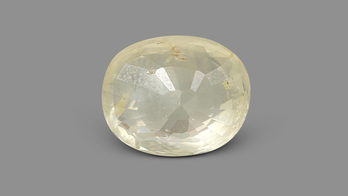Natural Yellow Sapphire 6.13 Carats / 6.74 Ratti