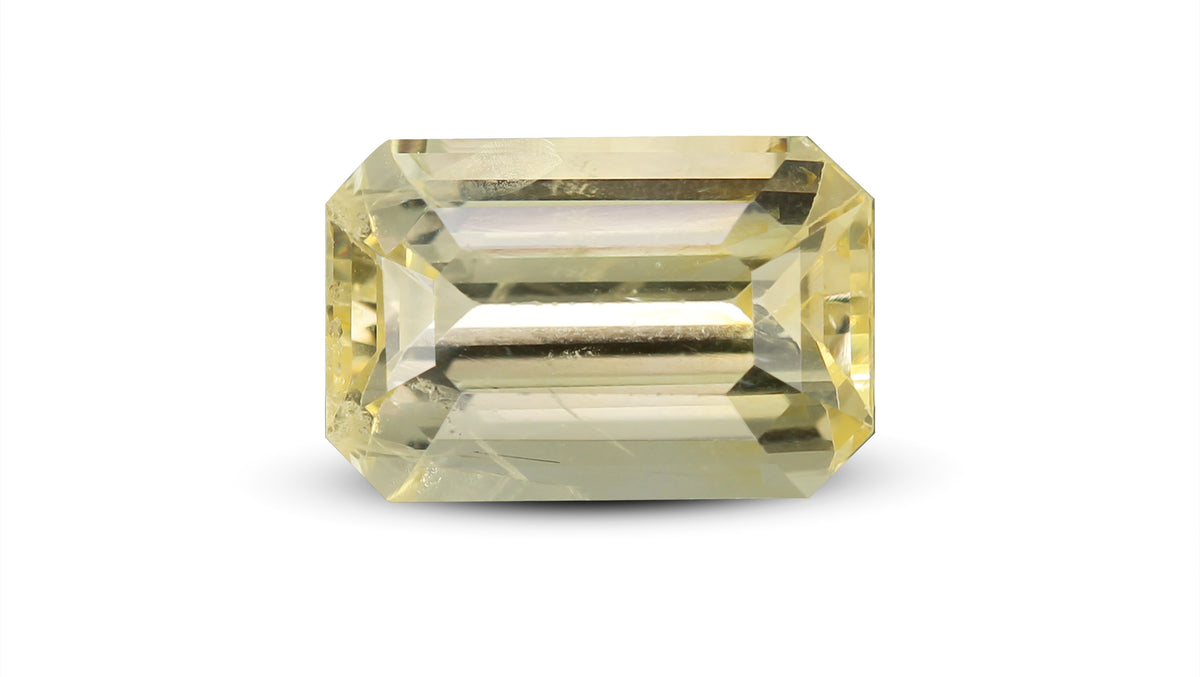 Natural Yellow Sapphire 5.87 Carats / 6.45 Ratti