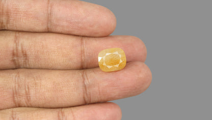 Natural Yellow Sapphire 10.97 Carats / 12.05 Ratti