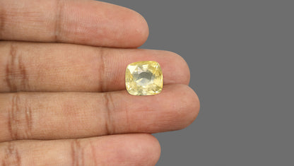 Natural Yellow Sapphire 7.54 Carats / 8.29 Ratti